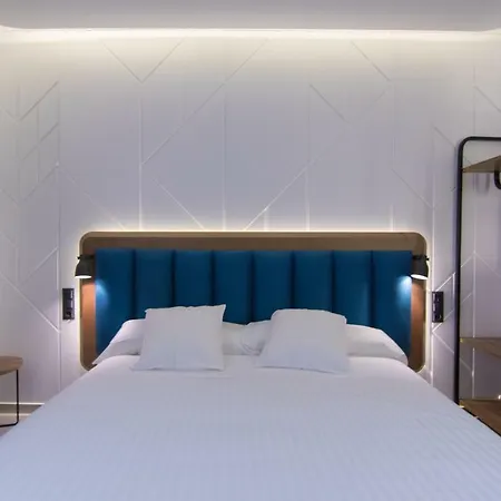 Roomtiques 3*